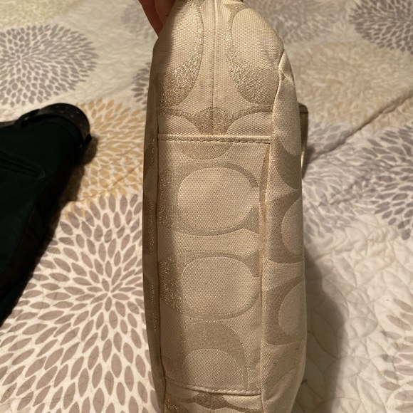 Coach purse - Picture 3 of 5